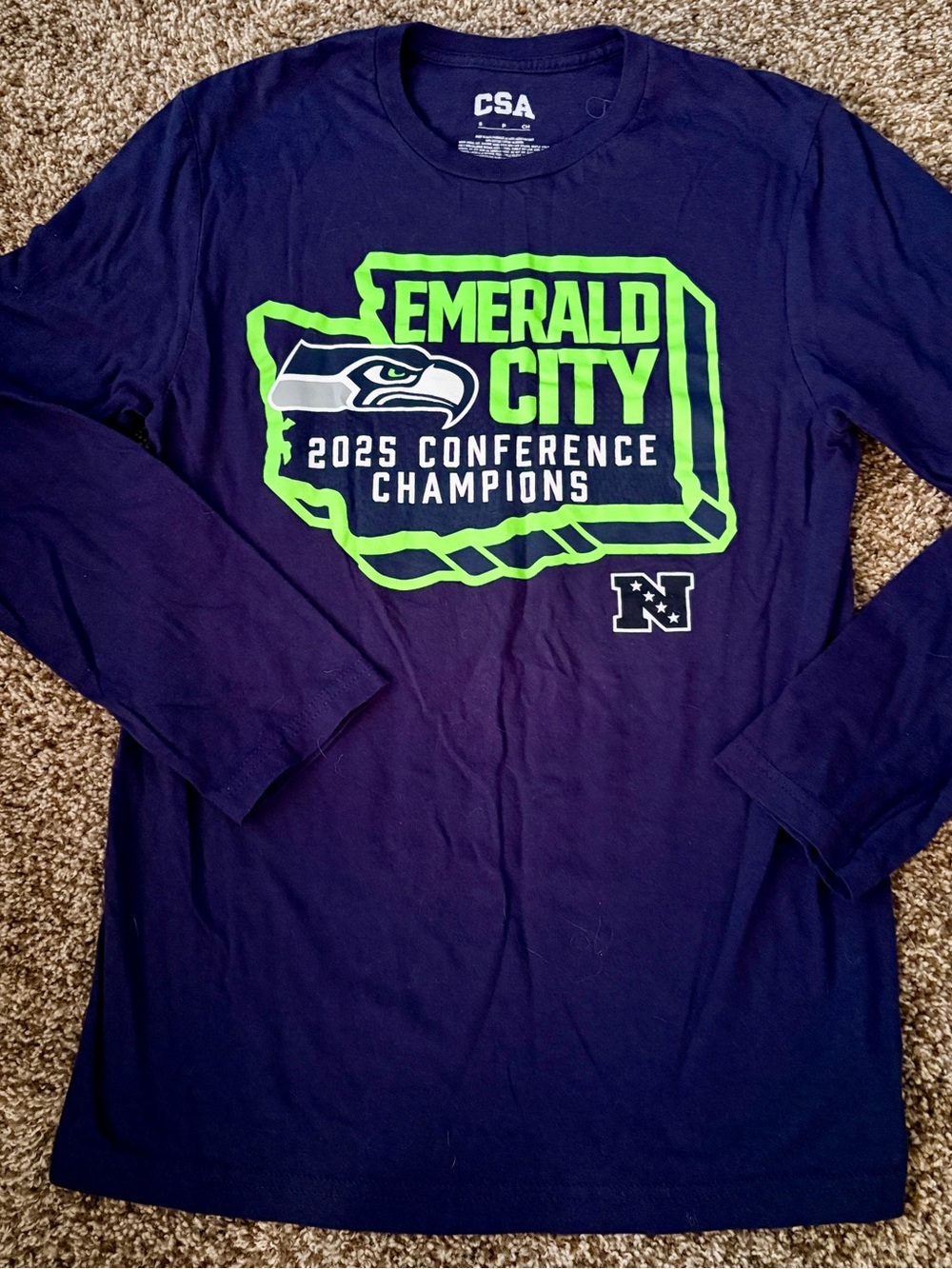 CSA Men's Long-Sleeve 'Emerald City' Navy Graphic Tee SEAHAWKS